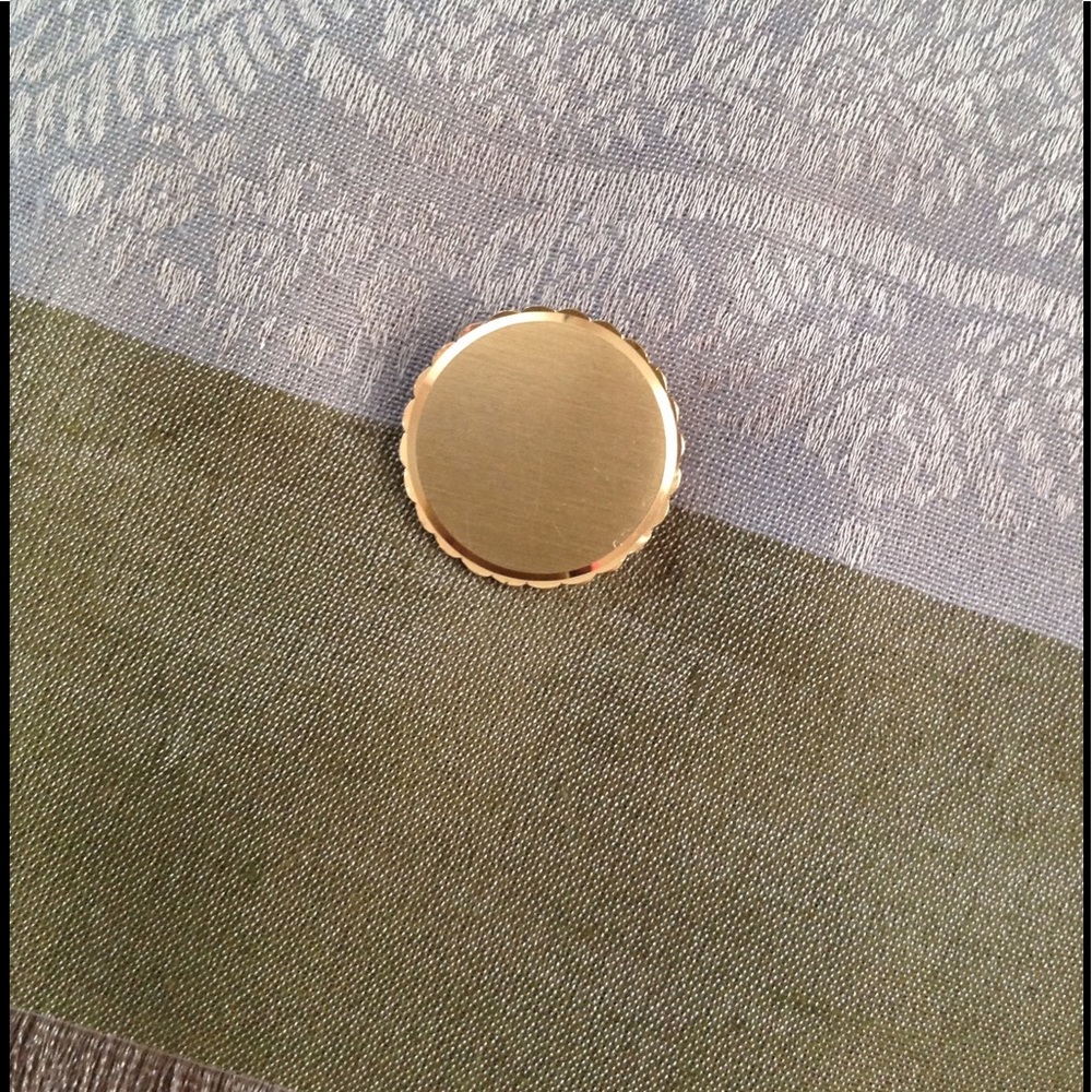 Vintage LAMODE engravable brooch